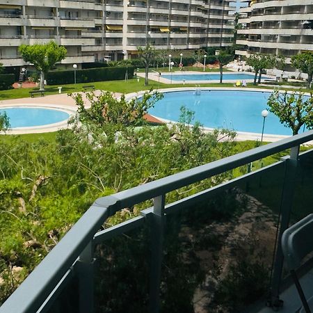 Delux Apartament Салоу Экстерьер фото