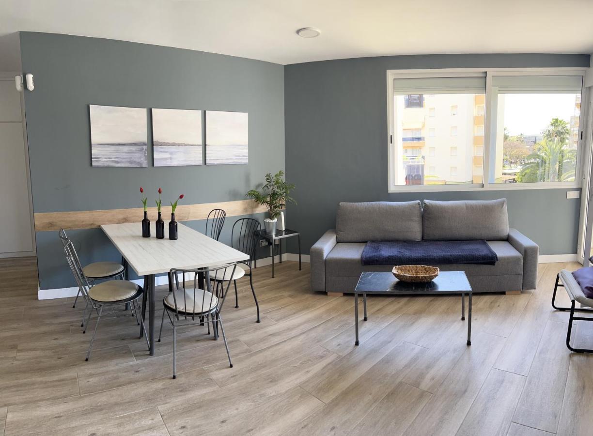 Delux Apartament Салоу Экстерьер фото