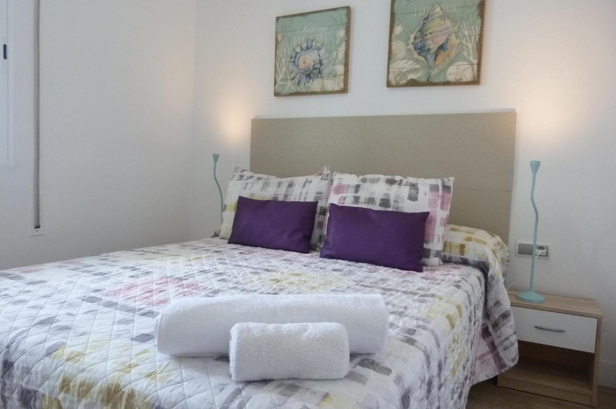 Delux Apartament Салоу Экстерьер фото