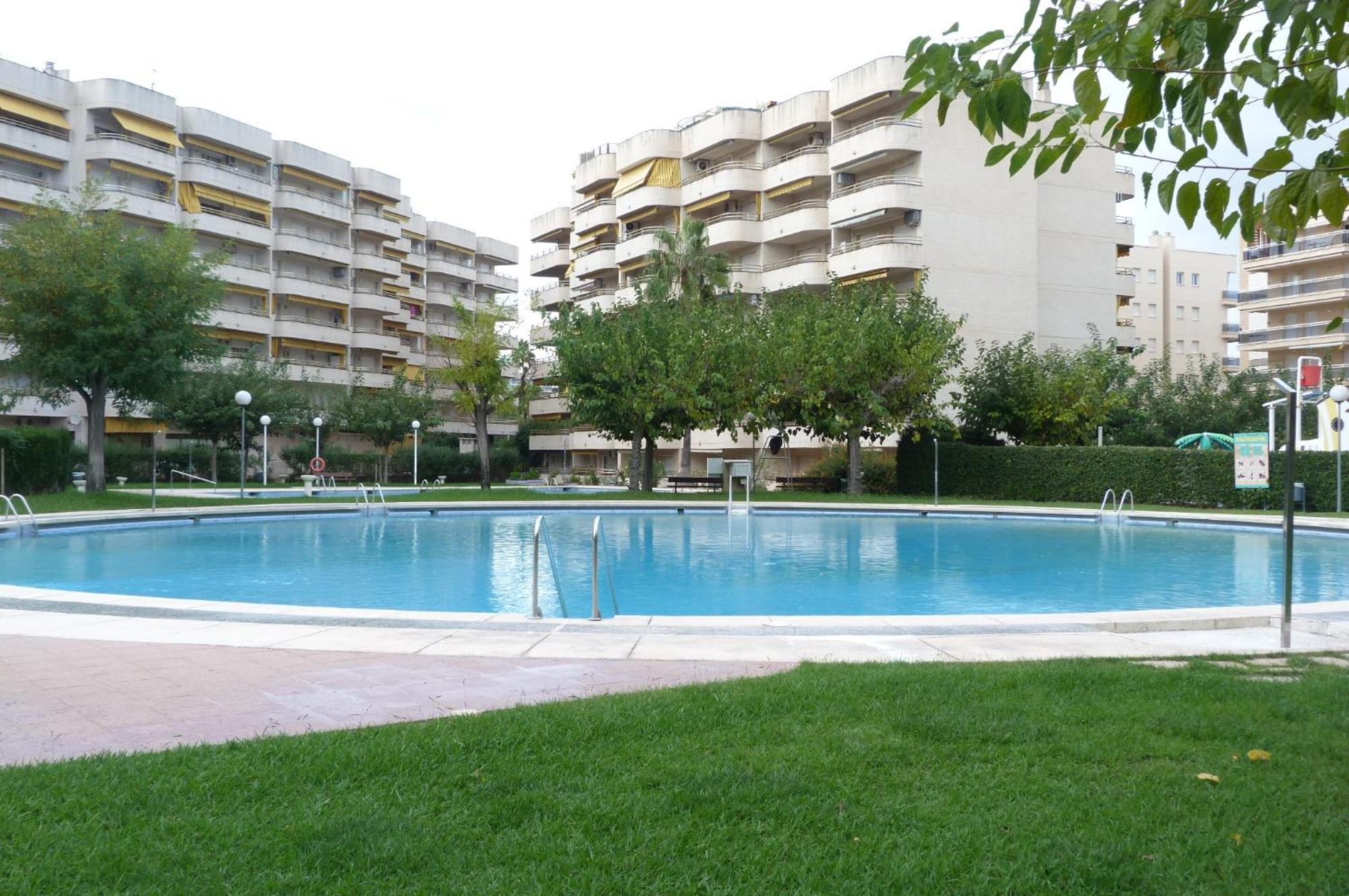 Delux Apartament Салоу Экстерьер фото